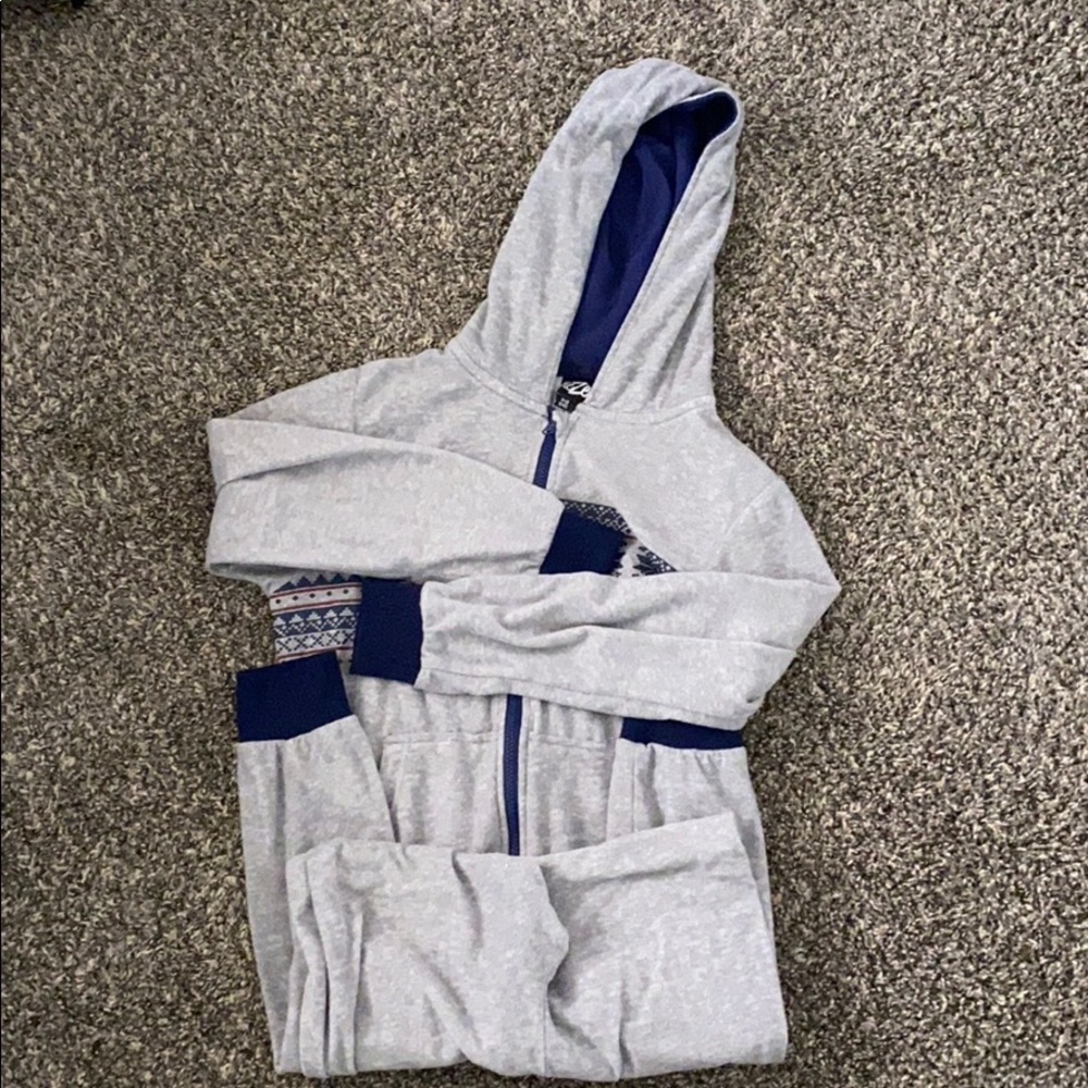 ☀️WND OF SUMMER SALE☀️ Cute patterned One zee